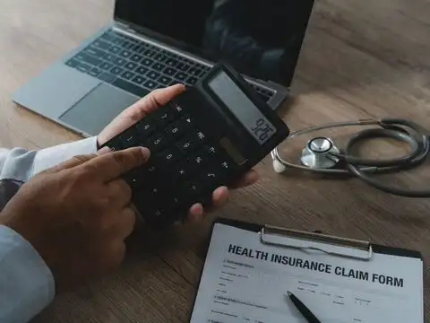 Health insurance calculator: Age is the first factor to consider