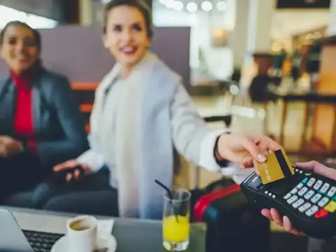 Bank of Baroda EaseMyTrip Debit Card: Lounge access without minimum spend