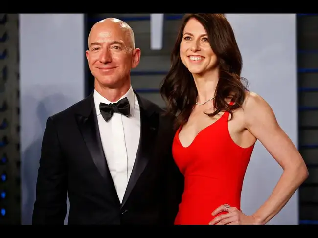 MacKenzie Scott with Jeff Bezos