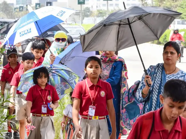 India sees 61 percent of children facing extra heat stress annually