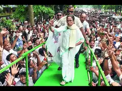 Signboard Row: Mamata Seeks Release of 13 Arrested