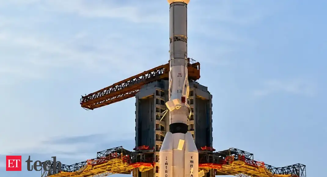 Big firms eye ISRO's rocket tech; DealShare's sale talks