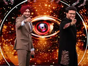 Bigg Boss Bangla returns after 10 years with Sourav Ganguly and 15 contestants<br>