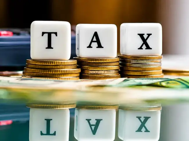 Delhi HC has directed the Income Tax Department not to process ITRs of high court and Supreme Court judges amid a dispute over tax exemptions on certain allowances under the new regime.