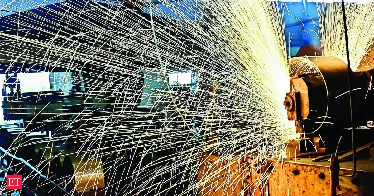 US manufacturing activity slows in August, input prices remain elevated