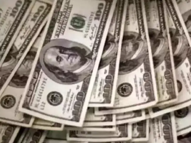Indian banks have lowered interest rates on foreign-currency deposits significantly