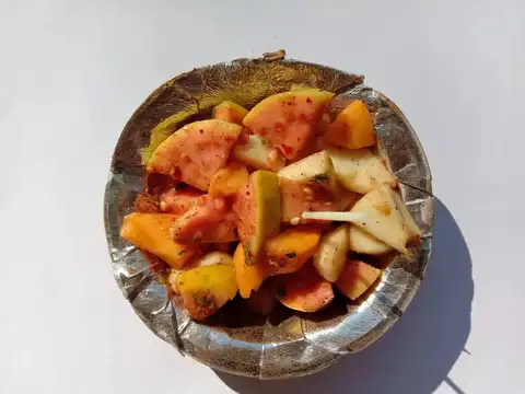 Guava Chaat With Chaat Masala And Lemon
