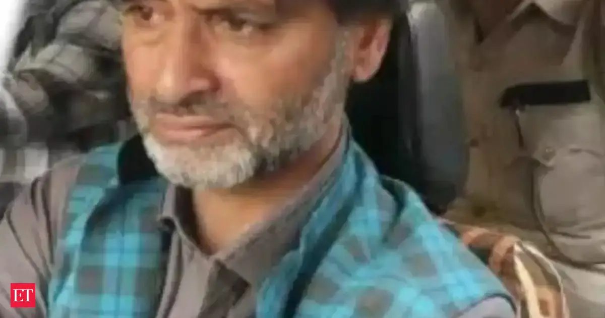 Yasin Malik Decides To Divorce His Pakistani Wife Mushaal Malik Requests Capital Punishment In Sarla Bhat Murder Case Without Contest