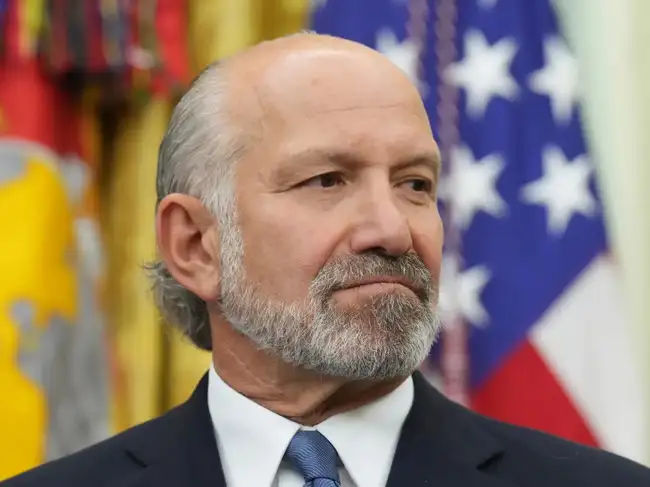 US Commerce Secretary Howard Lutnick apologized for stating no Americans died in the Iran war