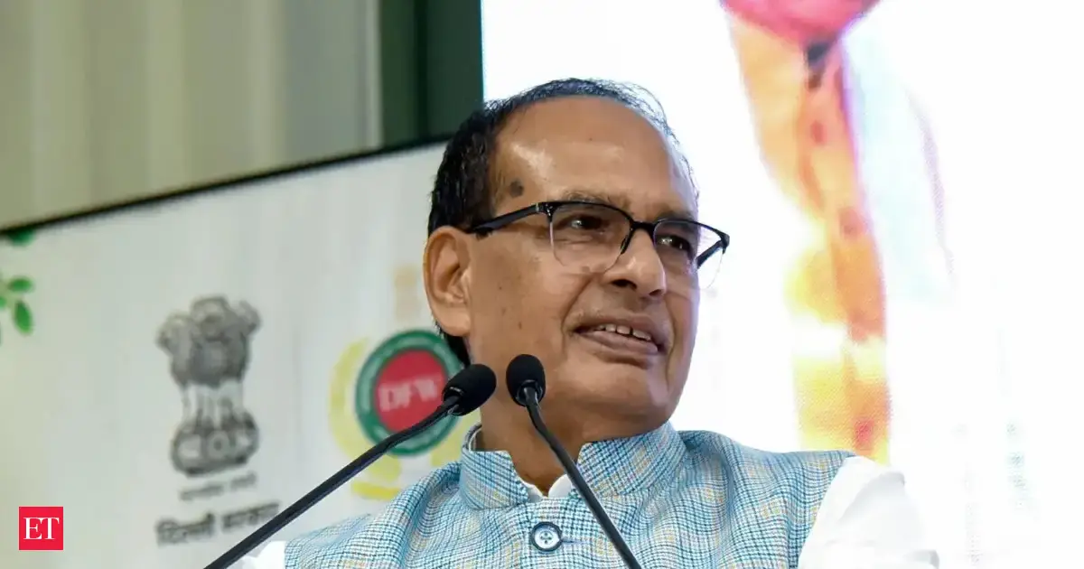 Shivraj Singh Chouhan seeks faster credit for women, meets banks