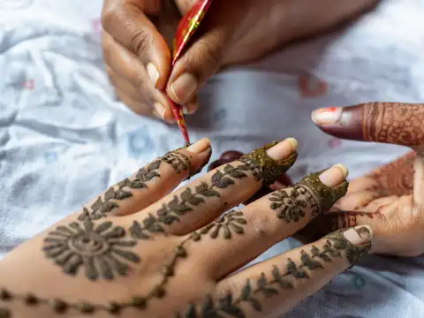 Bracelet Style Mehndi Design