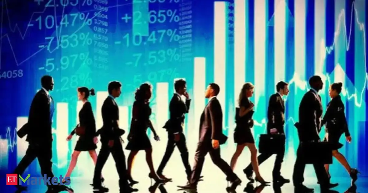 Strong jobs report fuels Fed rate hike prospects as Trump escalates rate cut pressure