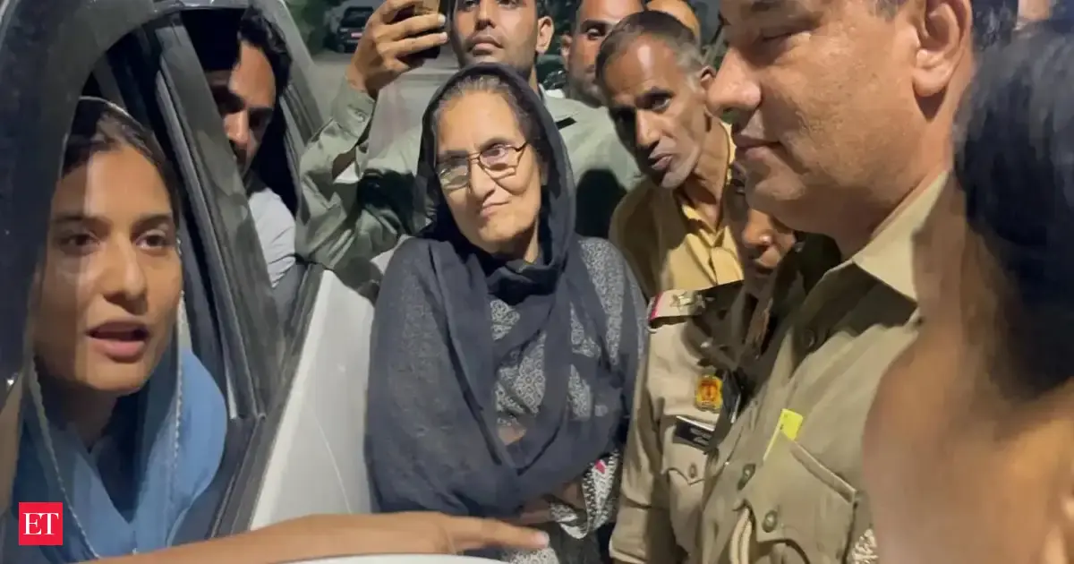 https://img.etimg.com/thumb/msid-133788390,width-1200,height-630,imgsize-123886,overlay-economictimes/articleshow.jpg
