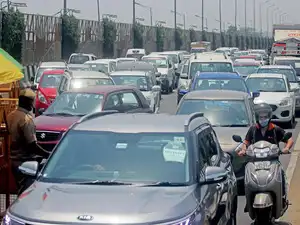 India’s passenger vehicle market tilts towards cleaner fuels; alternatives cross petrol: Report