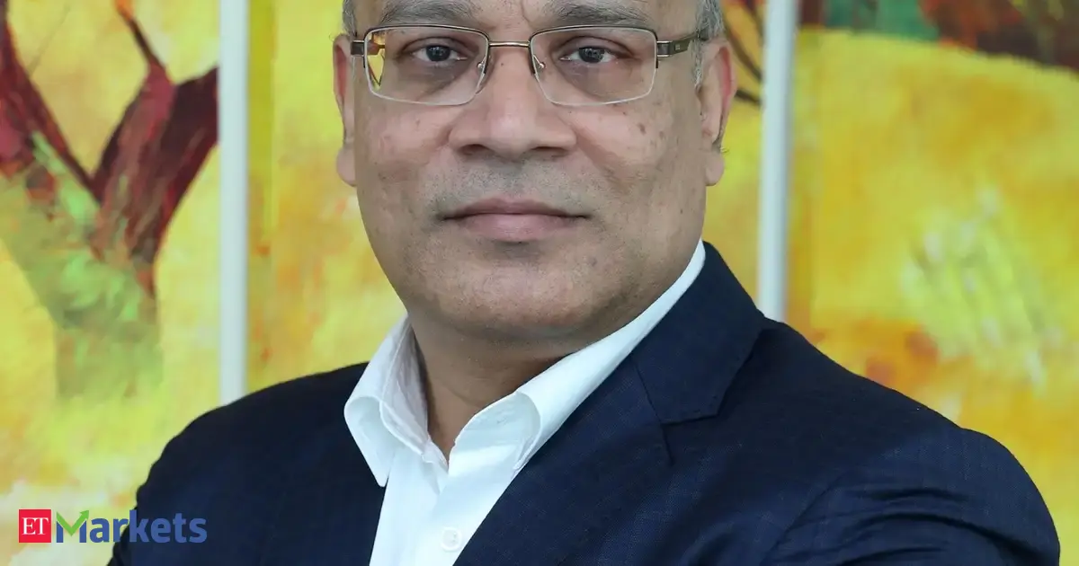Motilal Oswal AMC CEO Prateek Agrawal explains why he is avoiding large banks, IT and FMCG stocks