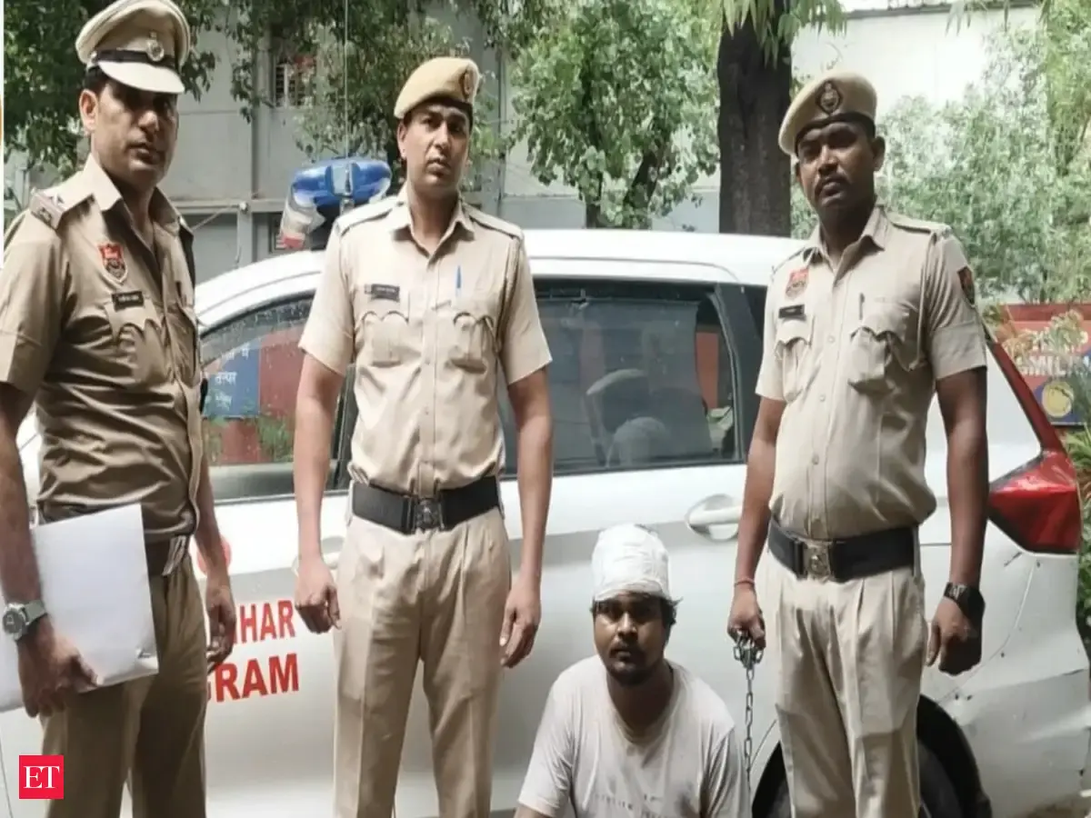 Gurugram traffic police issue 6,231 challans worth ₹1.24 cr in August