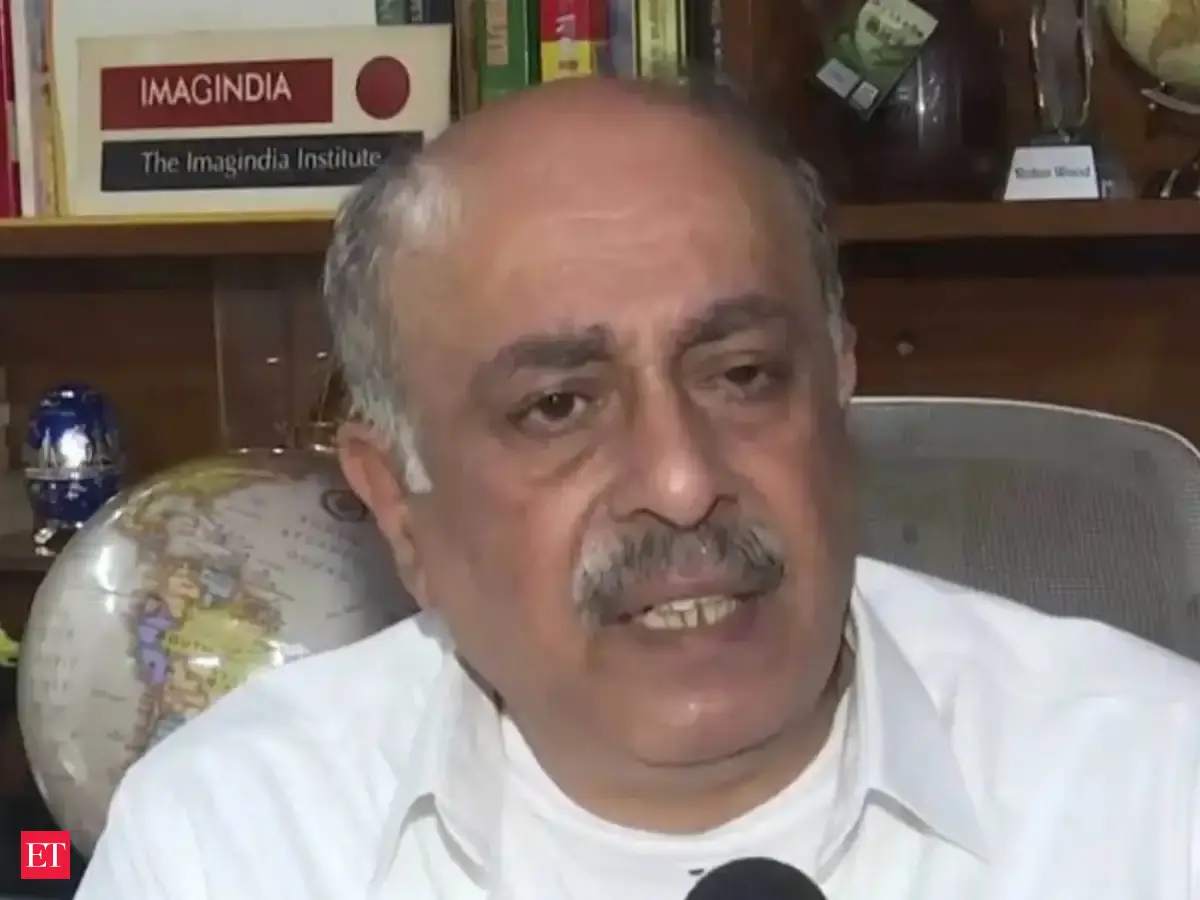Strait of Hormuz is effectively blocked: Expert