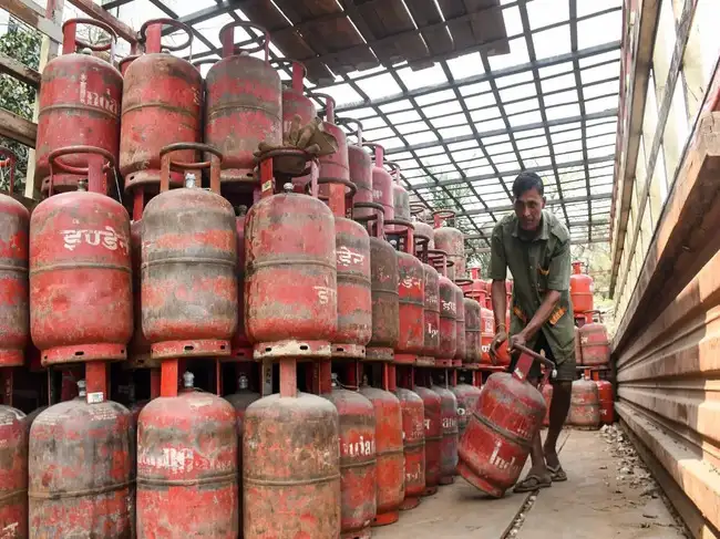 Only 47% rural LPG users get doorstep delivery, leaving refill cost and last-mile logistics as binding constraints: CEEW Report