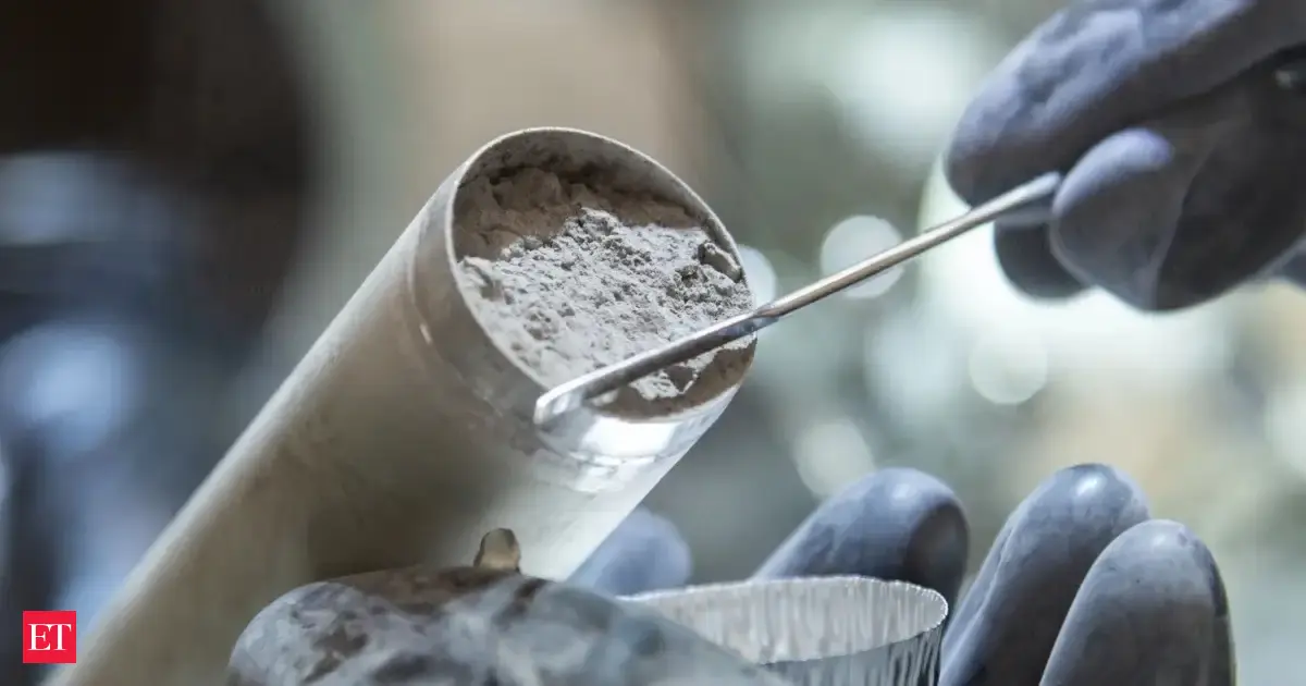In 1972, Apollo 17 sealed core sample 73001 under vacuum on the Moon; in 2022, NASA opened it after 50 years and extracted lunar gas at Johnson Space Center