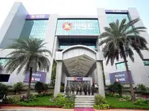 NSE may cut IPO size to Rs 25,000 crore from Rs 30,000 crore<br>