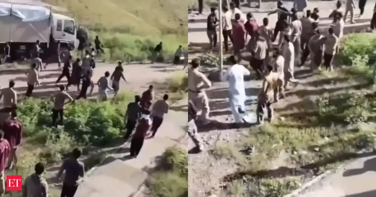 Pakistan Army fight over water: Elite SSG commandos clash with soldiers from different units over tanker, 22 injured in the brawl