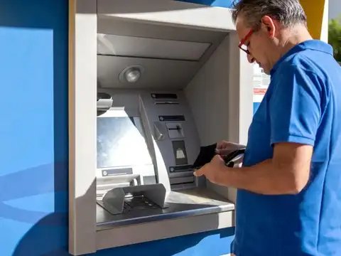 SBI ATM rules for non-salary package accounts: Free transaction limit remains unchanged