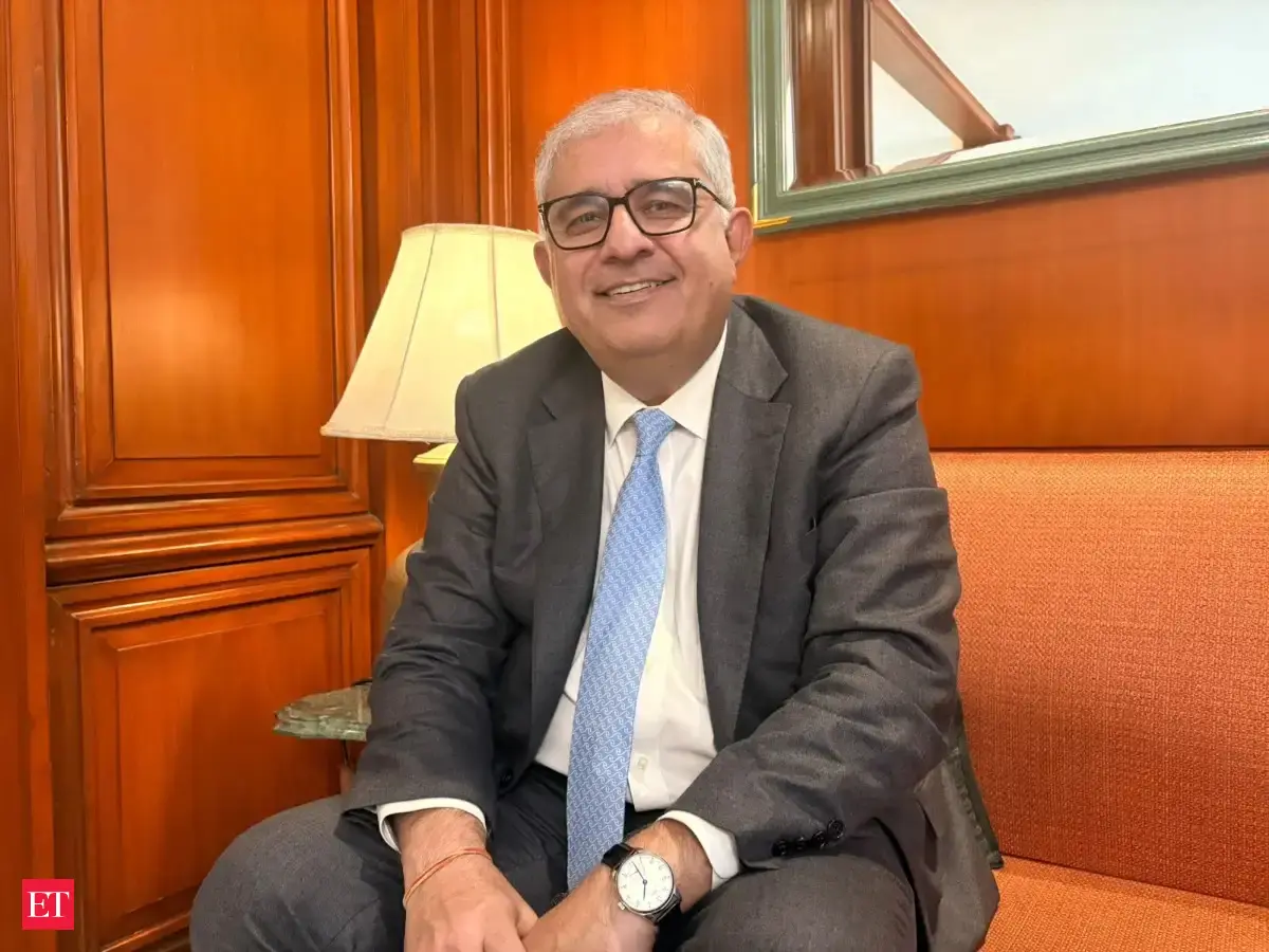 GFF 2026: Axis Bank CEO Amitabh Chaudhry sees credit growth slowing to 15-16%, flags rate hike risk