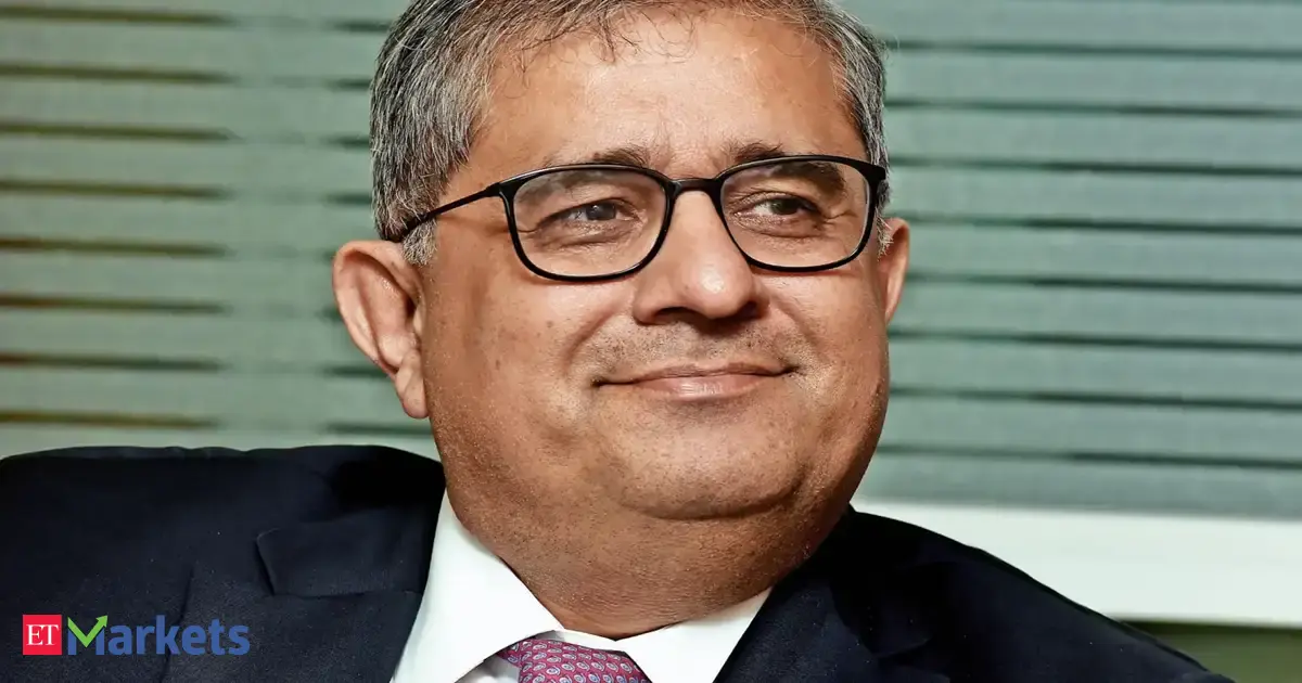 FCNR boost for bank credit growth may be temporary, says Axis CEO Amitabh Chaudhry