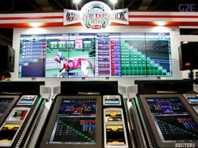 Macau generates five times gambling revenue of Las Vegas