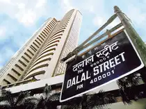 Indices Fall for 2nd Day, Sensex Tanks 555 Pts