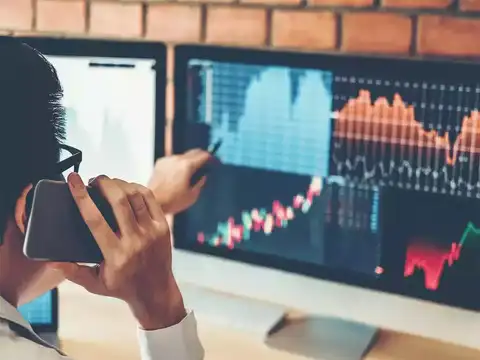 Valuation Under Pressure 