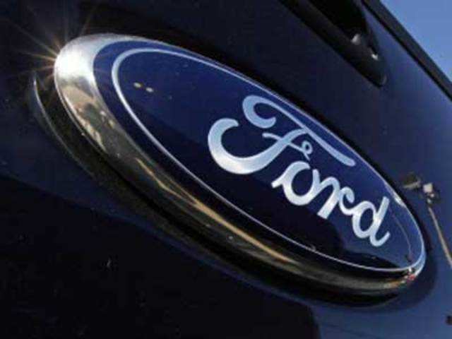 Moody's raises Ford's debt ratings to investment-grade