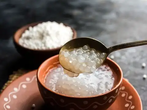 Add sabudana without overcooking