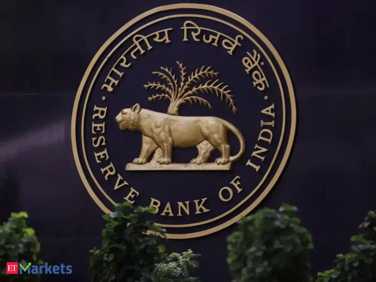 RBI opts for sharp liquidity drain through $10.5 billion debt sale