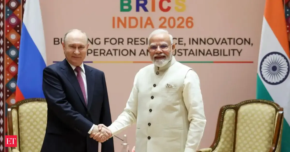 PM Sits Down with Putin, Talks $100b Trade by ’30