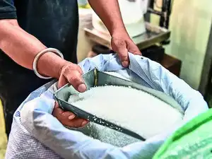 Average sugar retail price rules below Rs 60/kg for 4th day; festive demand keeps rates elevated