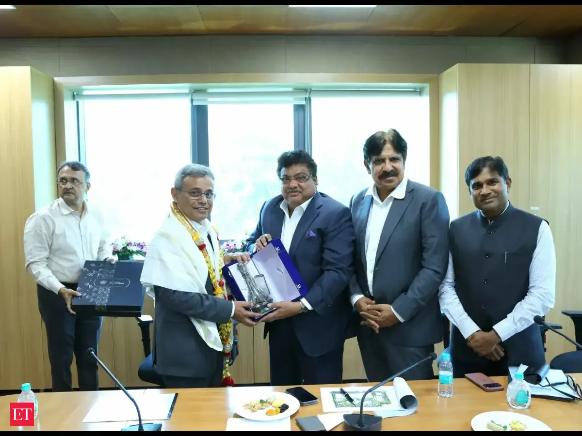 Applied Materials plans Rs 3,600 crore investment in Karnataka: MB Patil