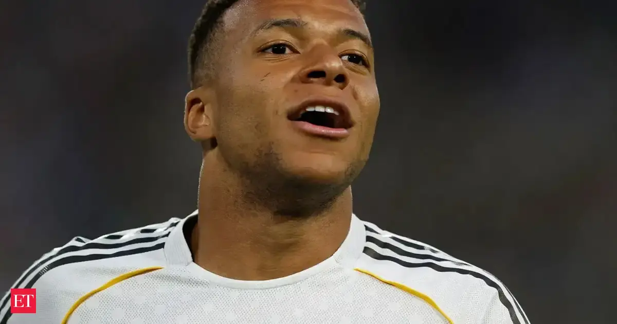 Football: As Ballon d'Or vote nears, stars campaign for the award