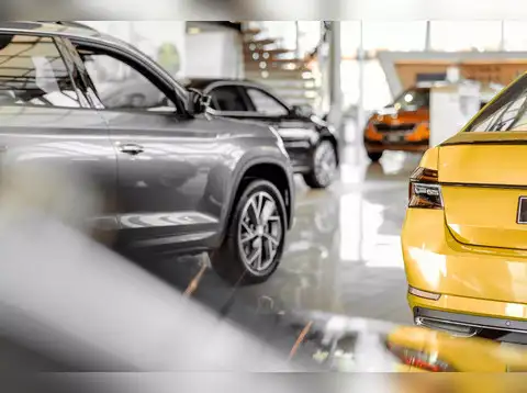 Automakers (Bajaj Auto, Tata Motors, Ashok Leyland)