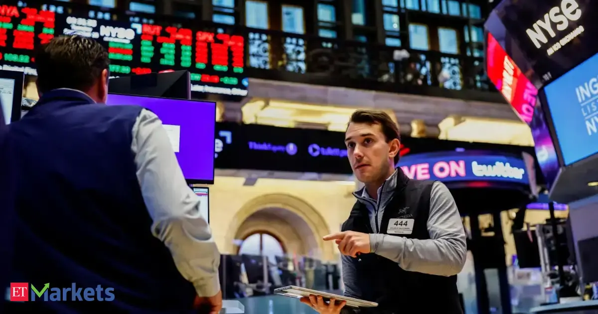 US stock indices open mixed ahead of Fed rate decision