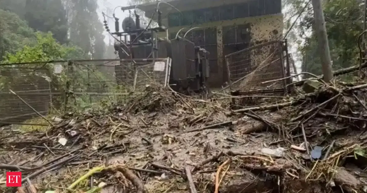 Landslides, heavy rain disrupt transport, residential infrastructure in Sikkim's Gangtok; DDMA initiates damage assessments