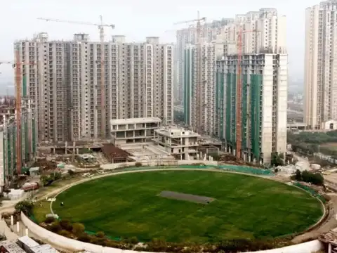 Noida Expressway: Premium housing with an employment advantage