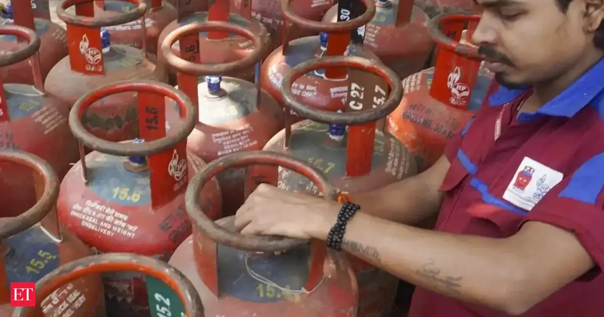 Aadhaar authentication mandatory for subsidised LPG refills from October 1; 27.43 crore consumers already covered