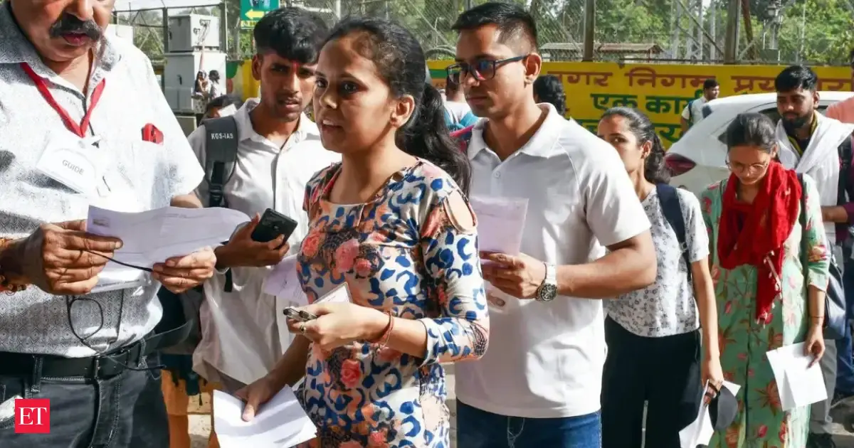 https://img.etimg.com/thumb/msid-134365056,width-1200,height-630,imgsize-236744,overlay-economictimes/articleshow.jpg