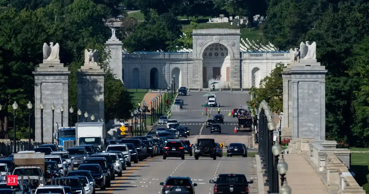 Trump's Planned Arch to Feature Drones and Snipers as 'Military Complex