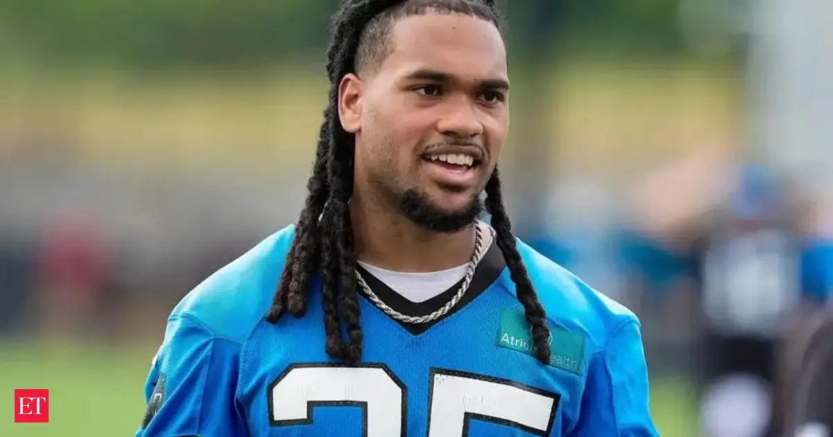Panthers turn to Veteran Austin Ekeler after Jonathan Brooks lands on injured reserve