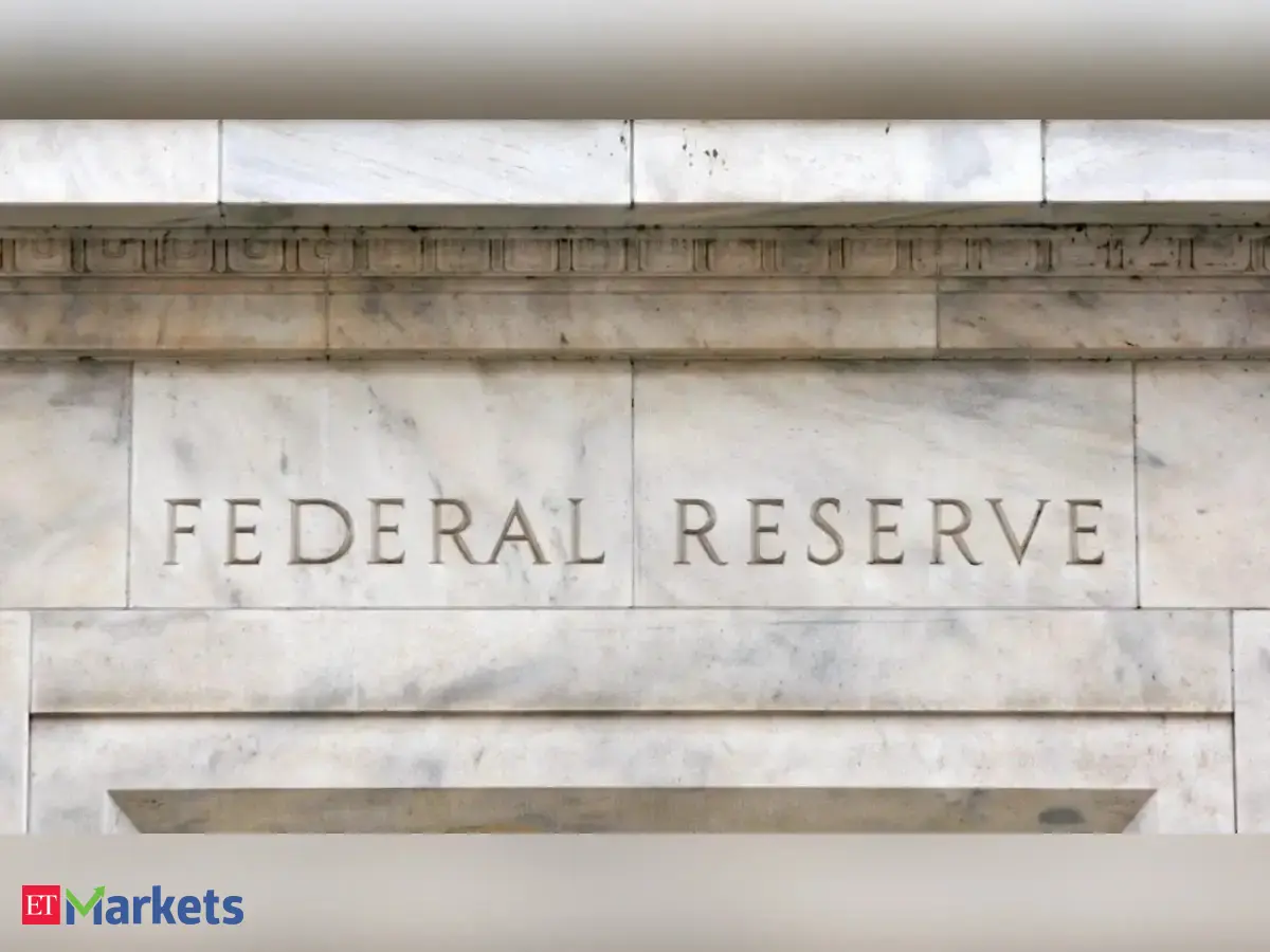 US stocks face volatility as investors assess Fed rate-hike path