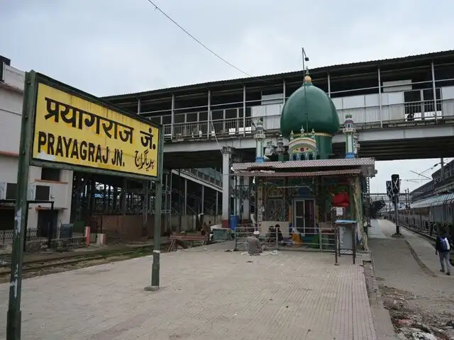 The Train Will Stop at Prayagraj and Kanpur Too