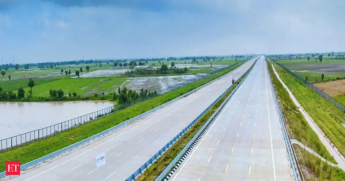 India road construction pace to slow to 21 km/day in FY27; state capex to outpace Centre: CareEdge