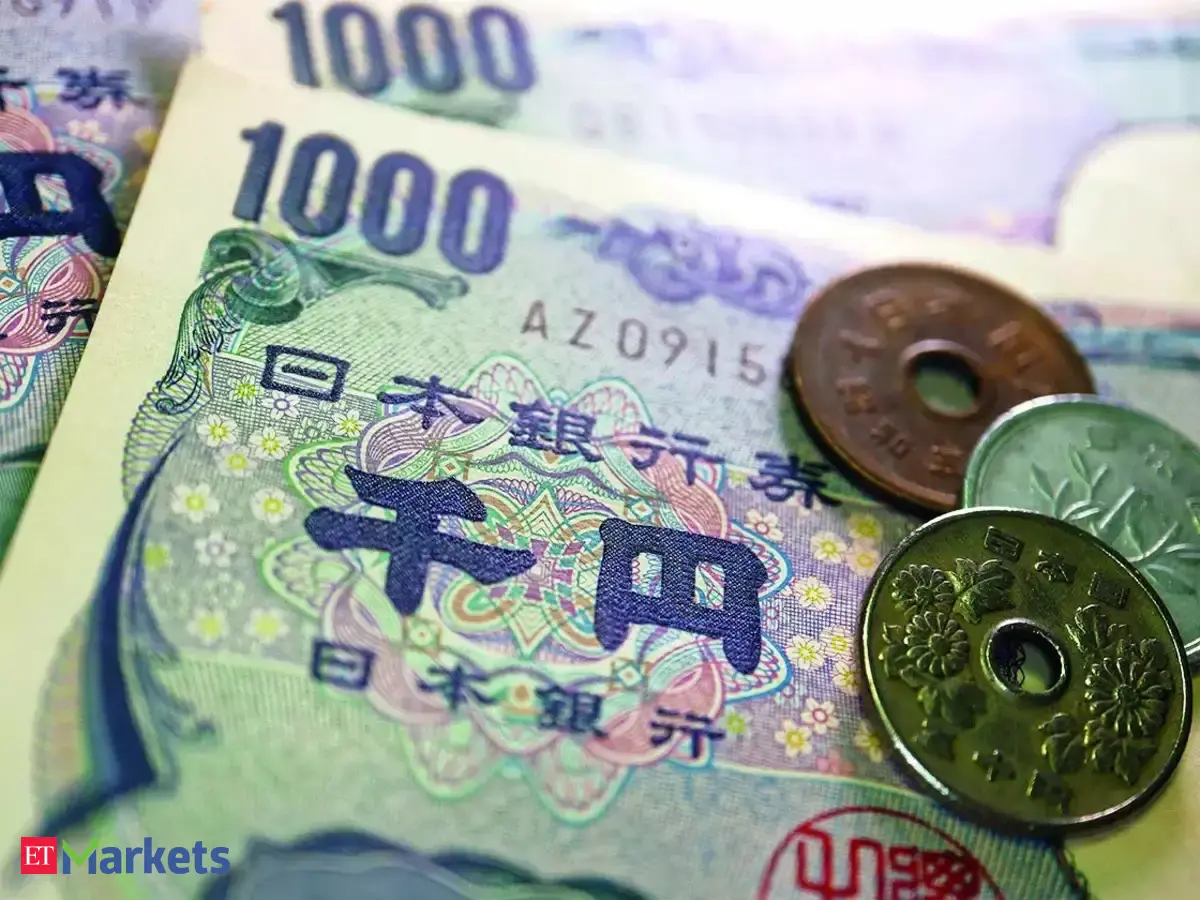 Japanese investors surge domestic bond purchases as foreign demand falls